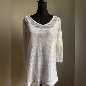 DaVina white overlay top with a loose knit look